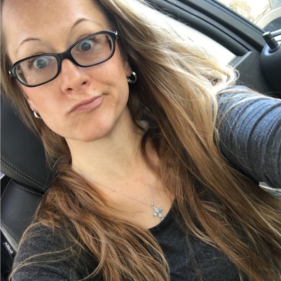 Meet your Posher, Crystal - Picture 1 of 1